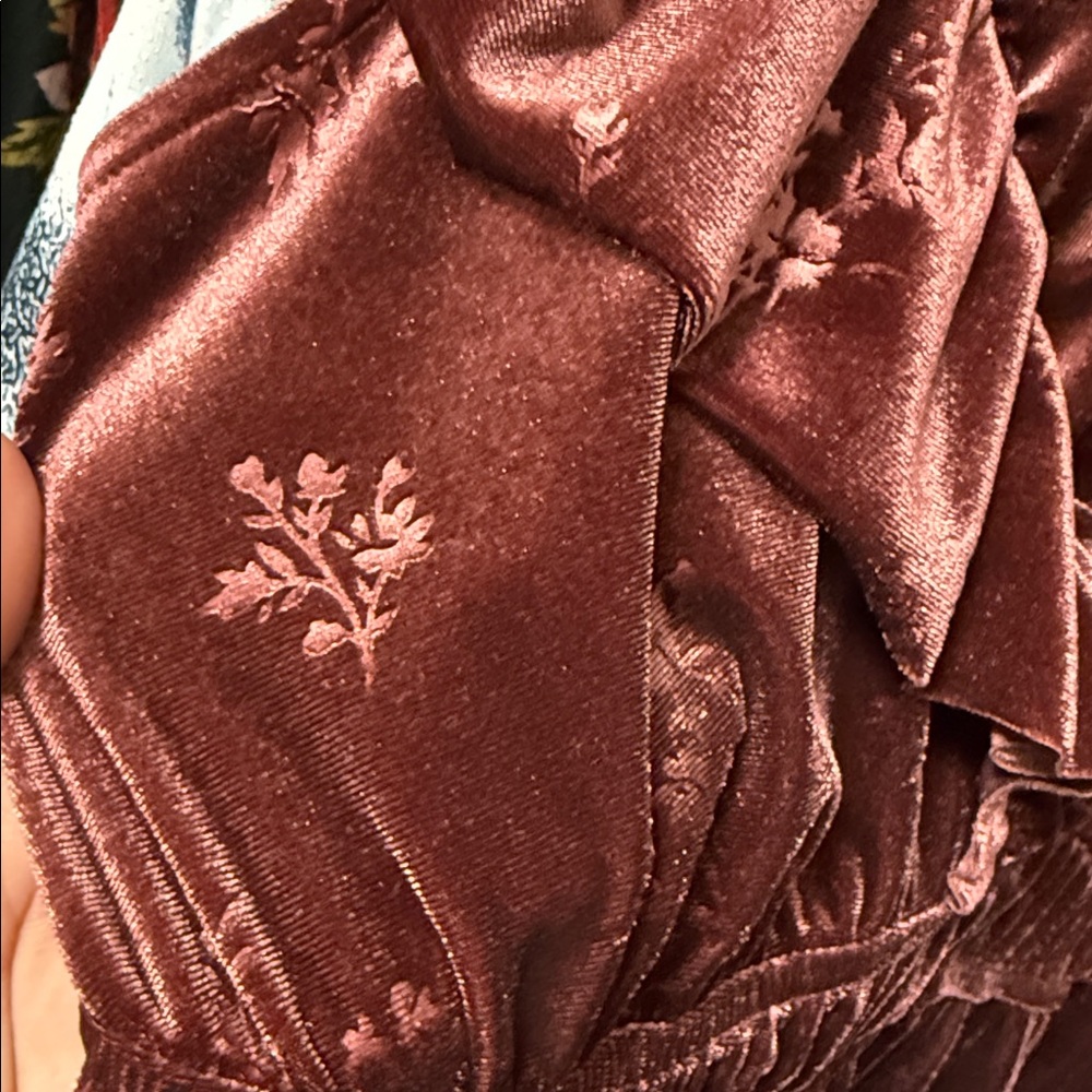 Eyeshadow 1XL Mauve/Burgundy Midi Dress W/Slit - Picture 5 of 5